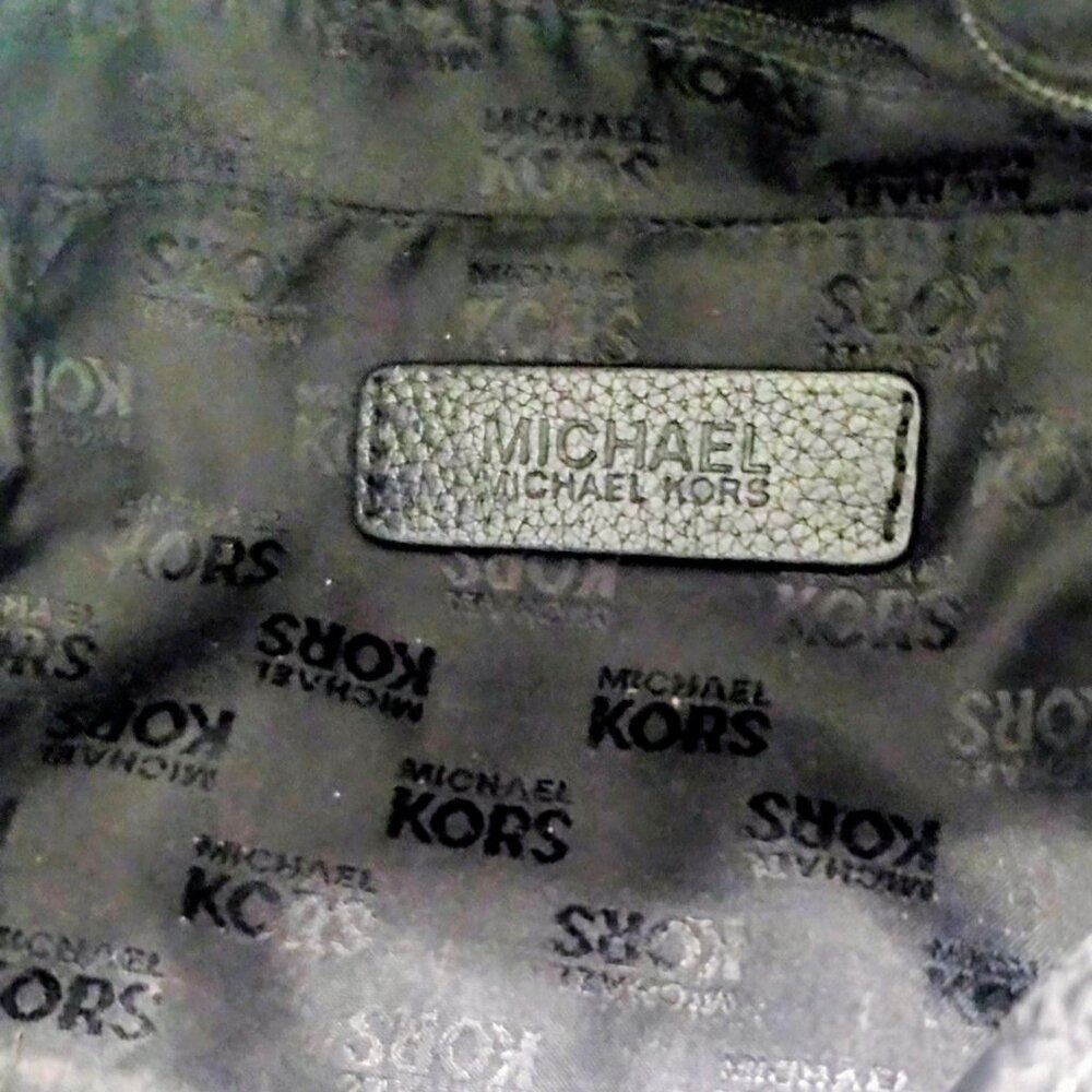 Michael Kors Black All Leather Hobo   Great Condition!! - Picture 4 of 4